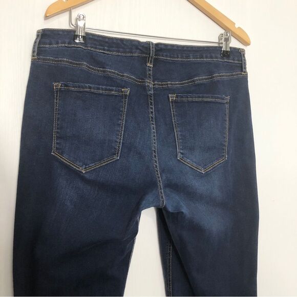 MiracleBody Jeans Womens Size 16 Blue Dark Wash Desire Crop Boot Cut - Picture 5 of 9